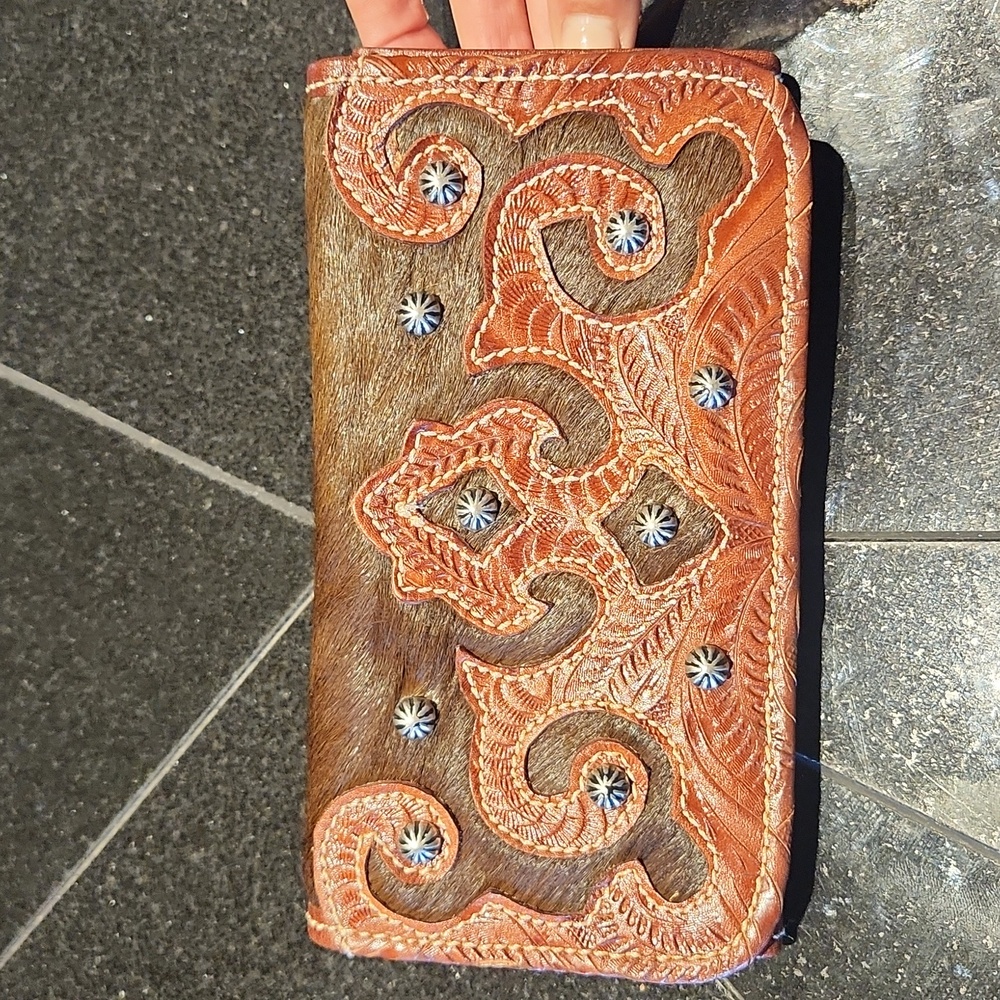NWOT American Western Leather Tooled Wallet Billfold Cowhide Studs
